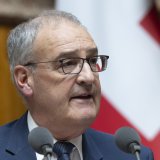 Le conseiller fédéral Guy Parmelin a défendu avec succès un accord liant climat, commerce et durabilité, signé par la Suisse, le Costa Rica, l'Islande et la Nouvelle-Zélande (archives). KEYSTONE/PETER SCHNEIDER